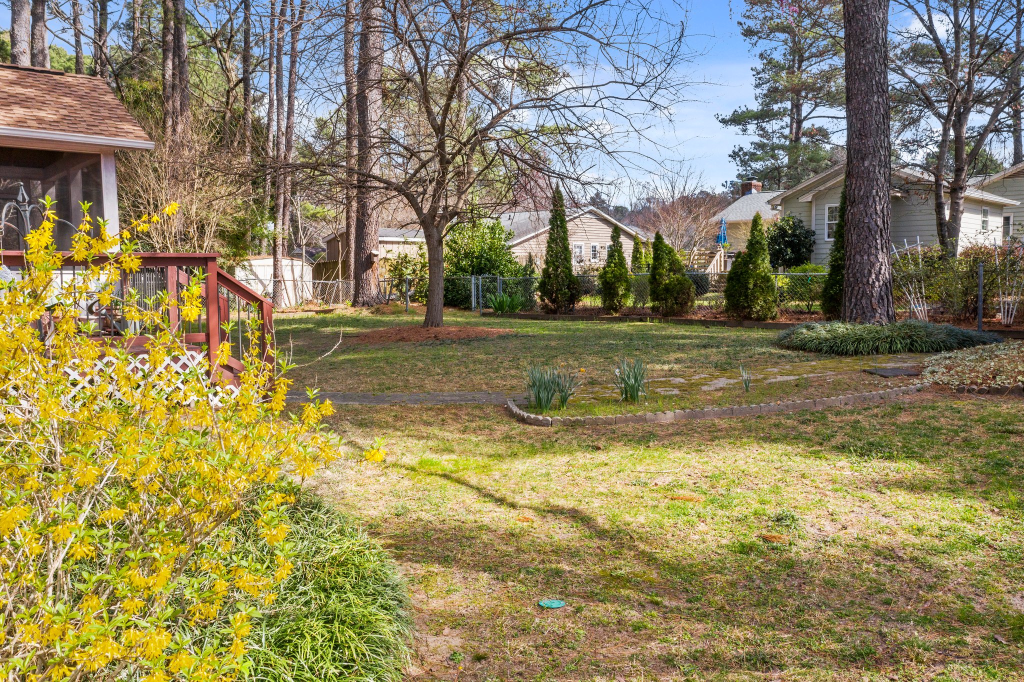103 Penny Ln, Cary, NC 27511, USA Photo 9