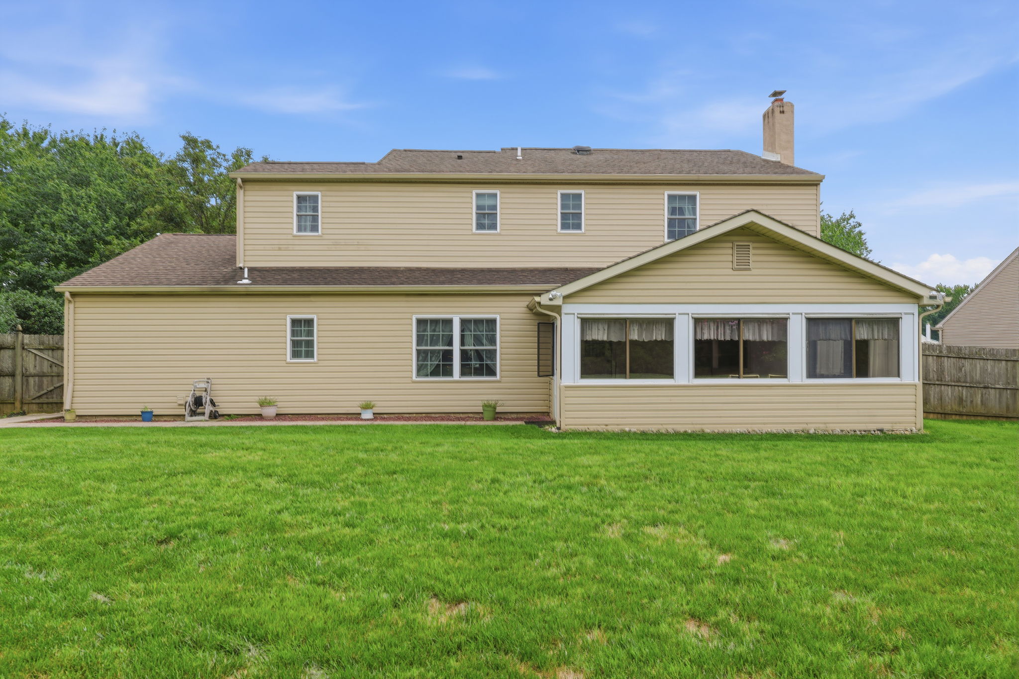  Photo 42