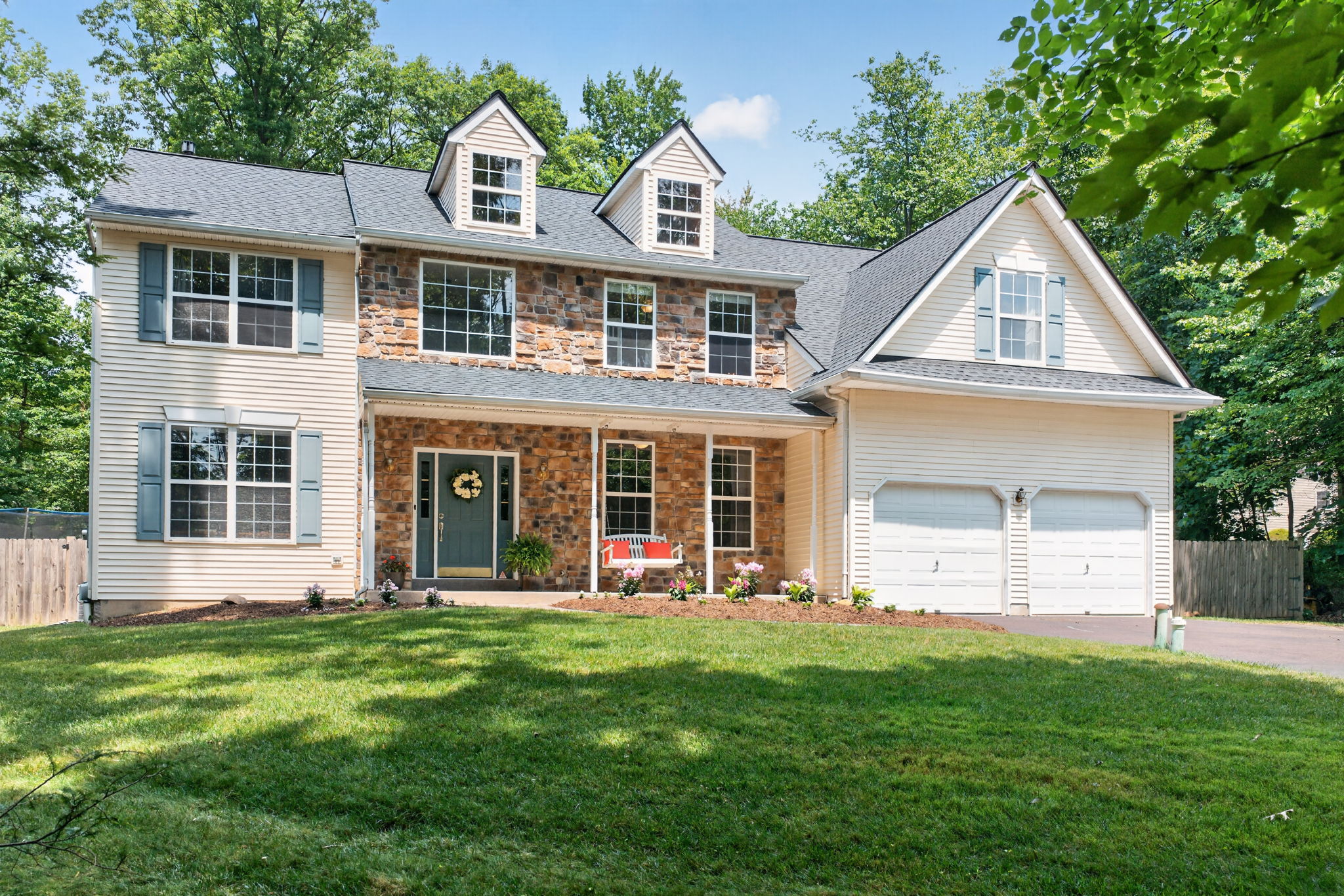  Photo 4