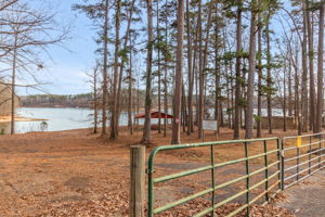 103 Robin Hood Rd-33