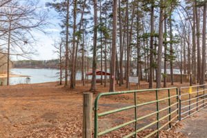 103 Robin Hood Rd-34