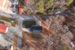 103 Robin Hood Rd-36