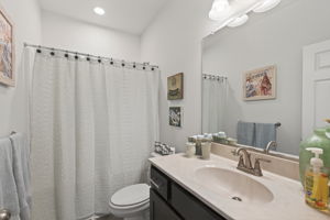  Photo 31