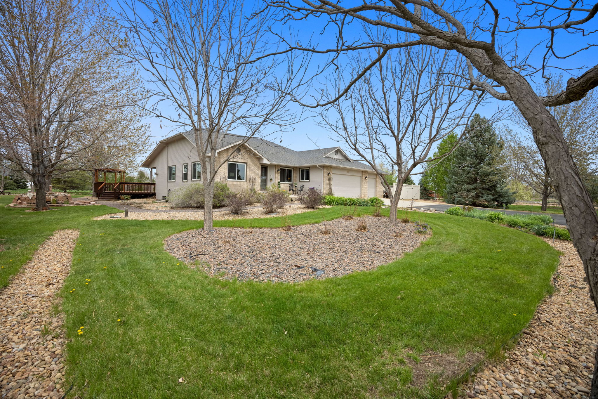 103 Silo Ct, Mead, CO 80542 Boxwood Photos