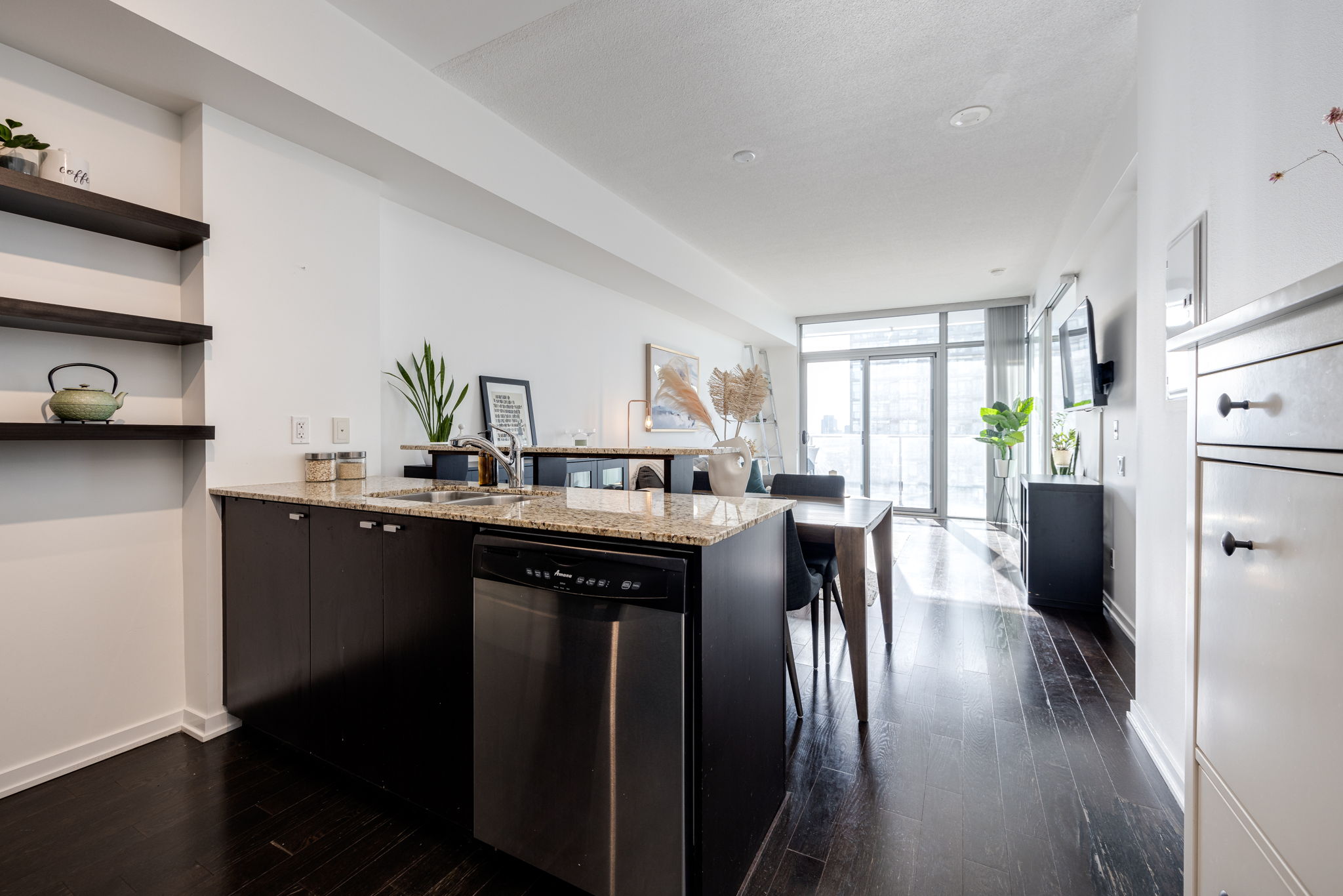 Toronto property showcase — delivered property photograph 3