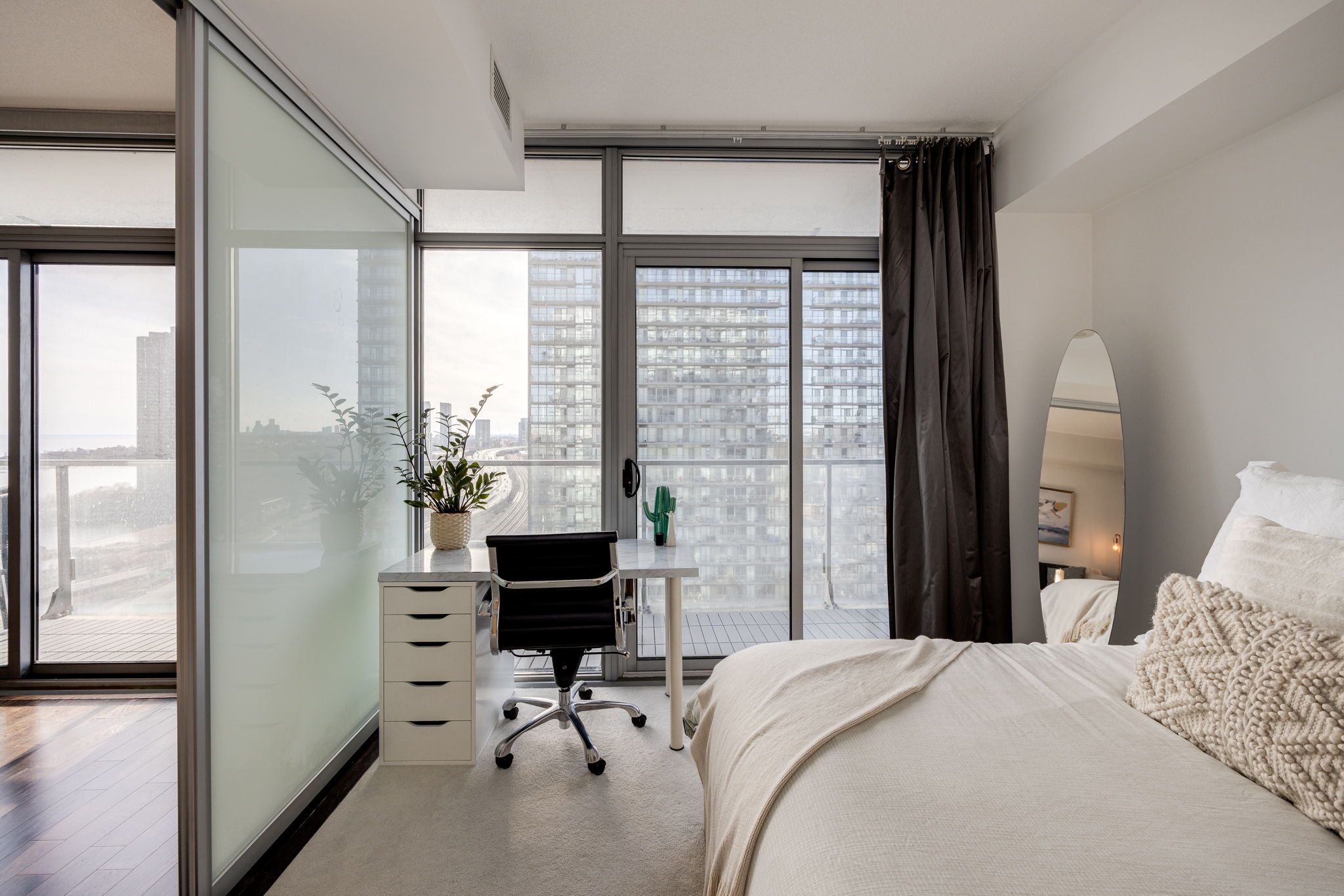 Toronto property showcase — delivered property photograph 16