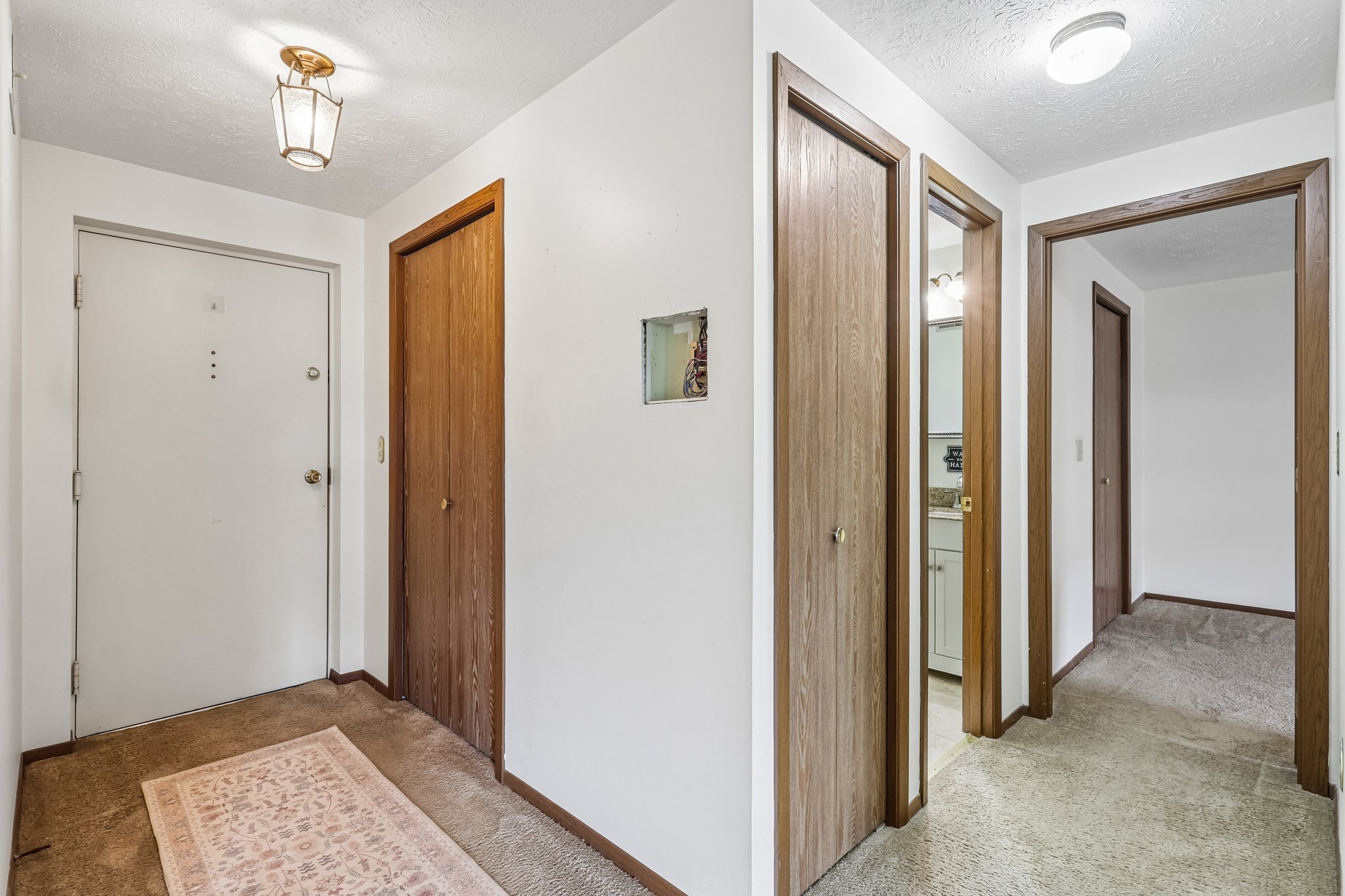 Woodstone Ln 33-S1108-004.jpg