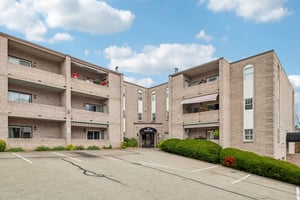 Woodstone Ln 33-S1108-001.jpg