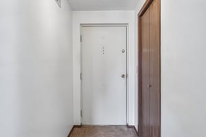 Woodstone Ln 33-S1108-003.jpg