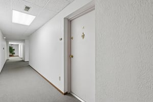 Woodstone Ln 33-S1108-006.jpg