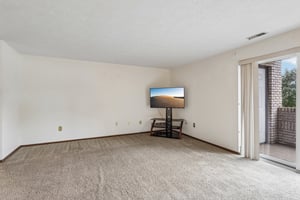 Woodstone Ln 33-S1108-008.jpg