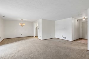 Woodstone Ln 33-S1108-010.jpg