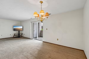 Woodstone Ln 33-S1108-012.jpg