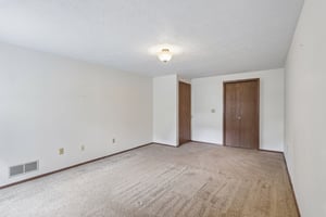 Woodstone Ln 33-S1108-027.jpg