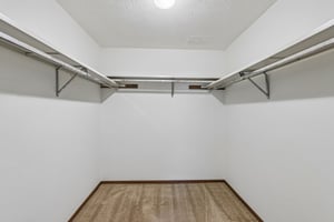 Woodstone Ln 33-S1108-029.jpg