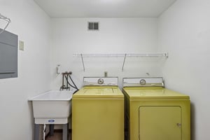 Woodstone Ln 33-S1108-031.jpg