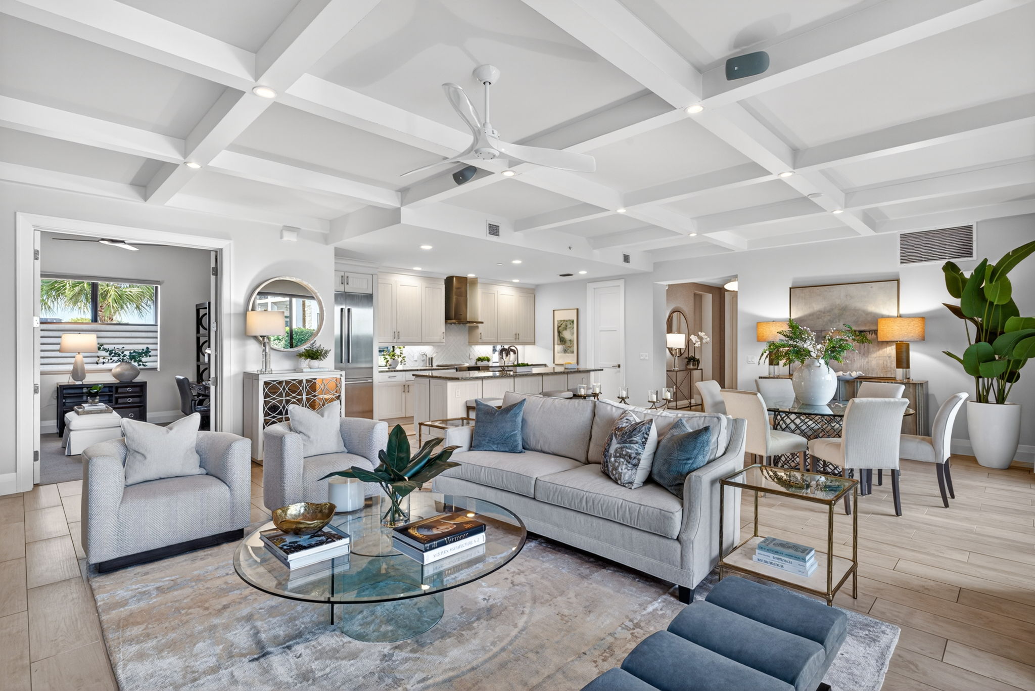 Living Room 3 of 4