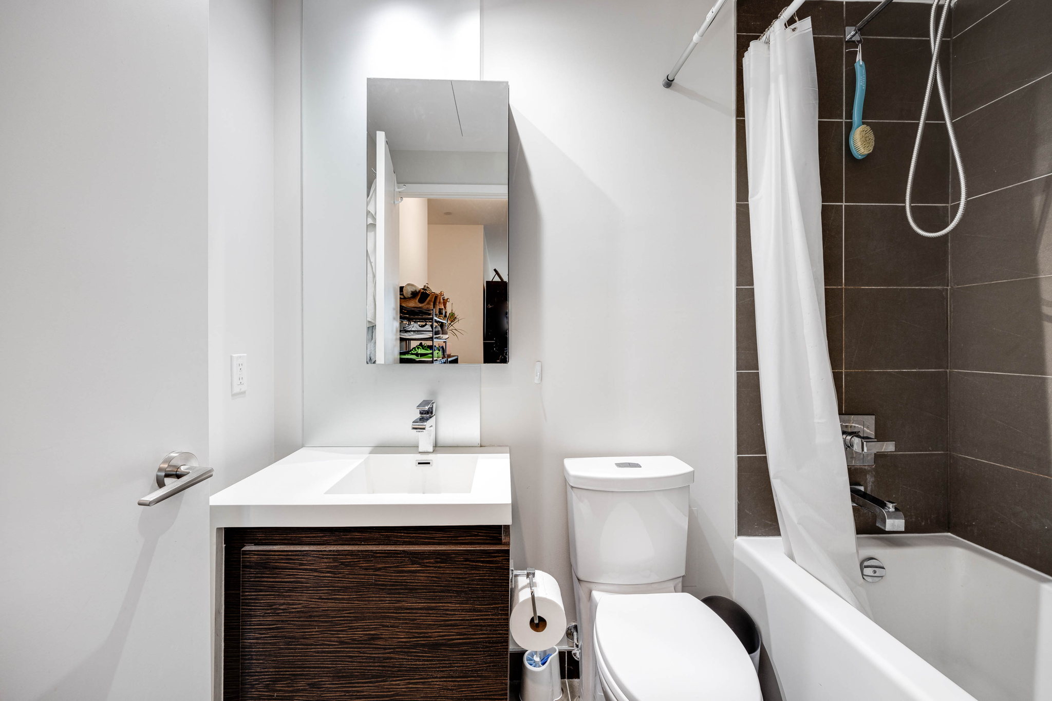 Toronto property showcase — delivered property photograph 19