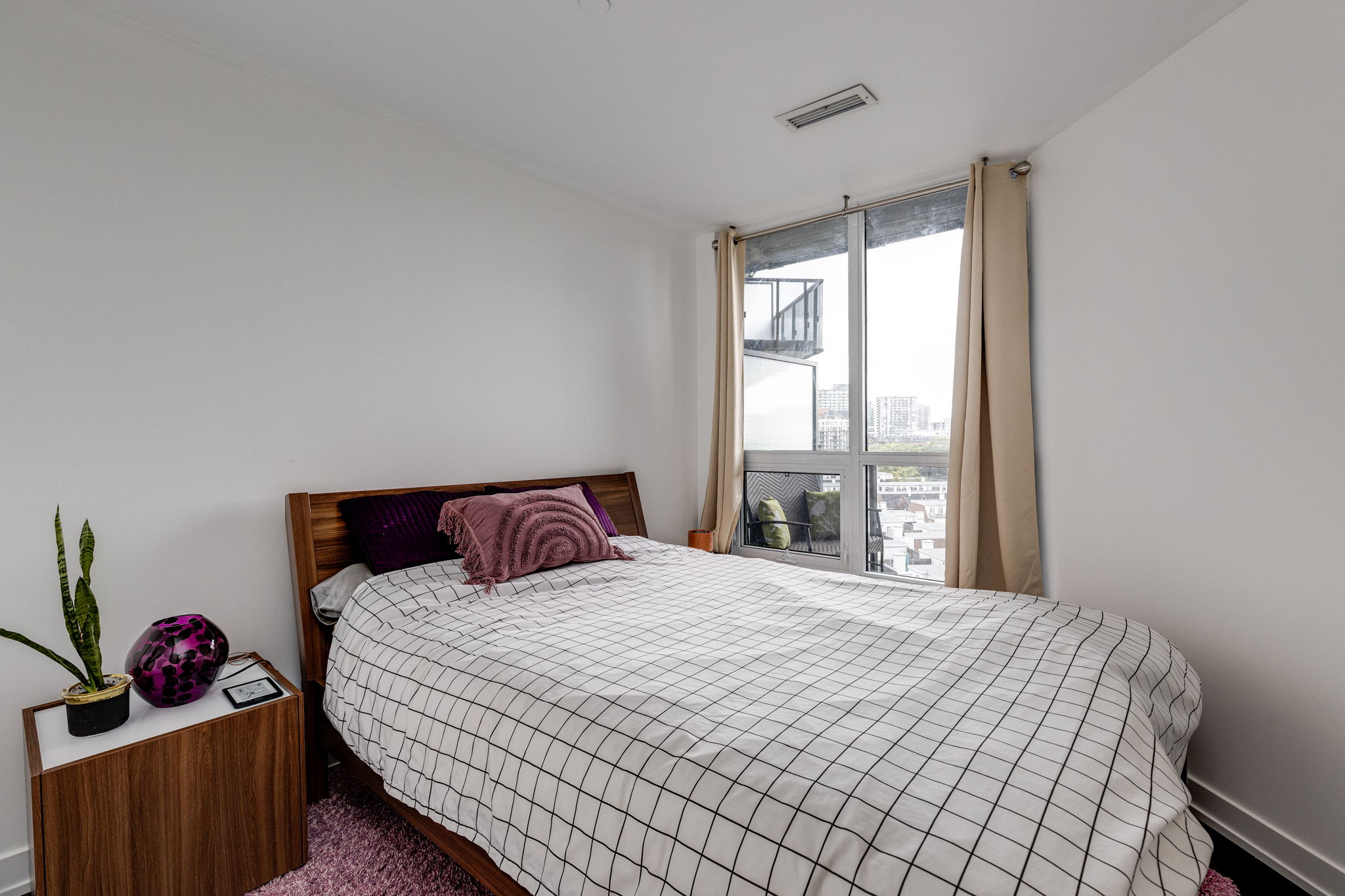 Toronto property showcase — delivered property photograph 12