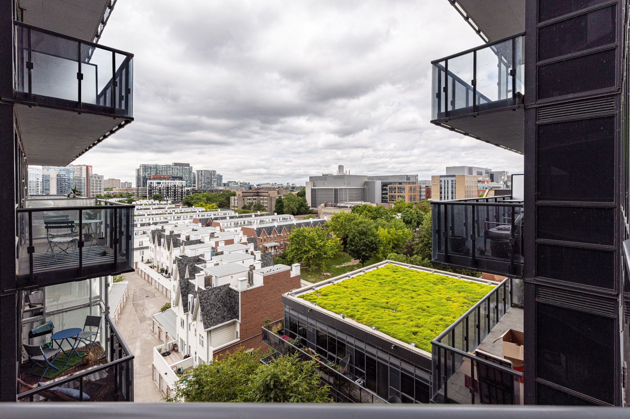 Toronto property showcase — delivered property photograph 21