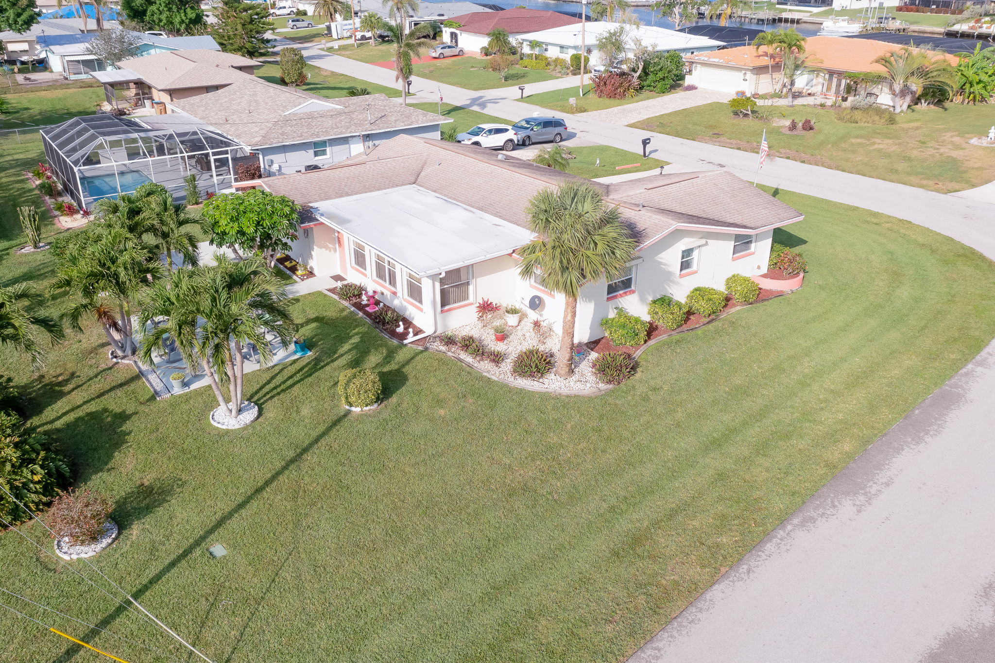 1030 SE 43rd Terrace, Cape Coral, FL 33904, USA Photo 29