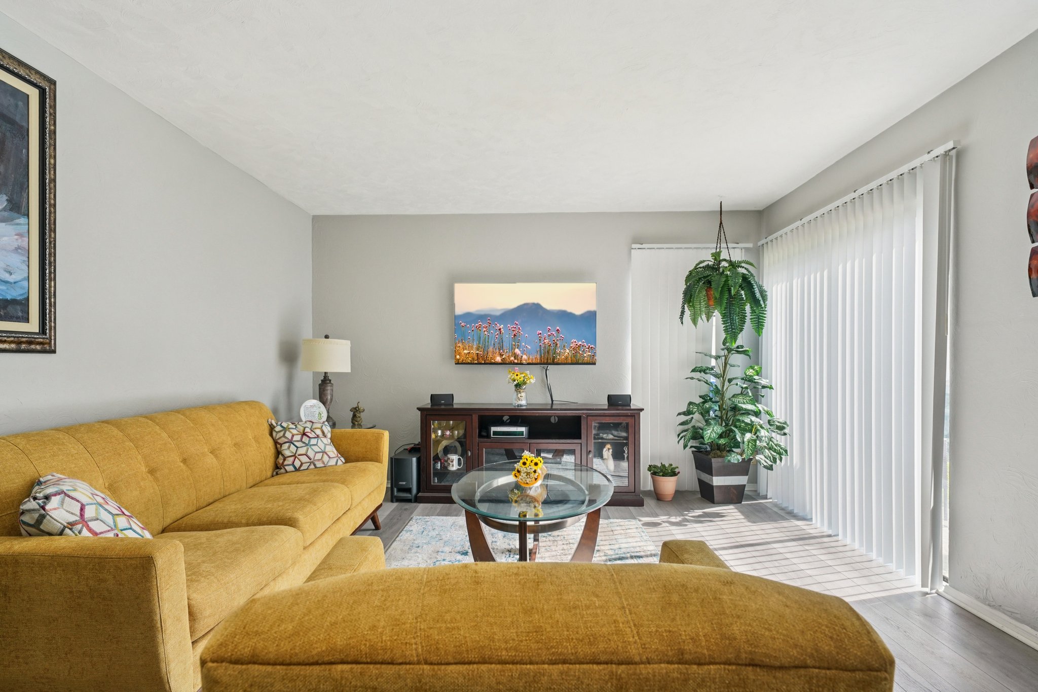 Rosemount Dr-S2003-010.jpg