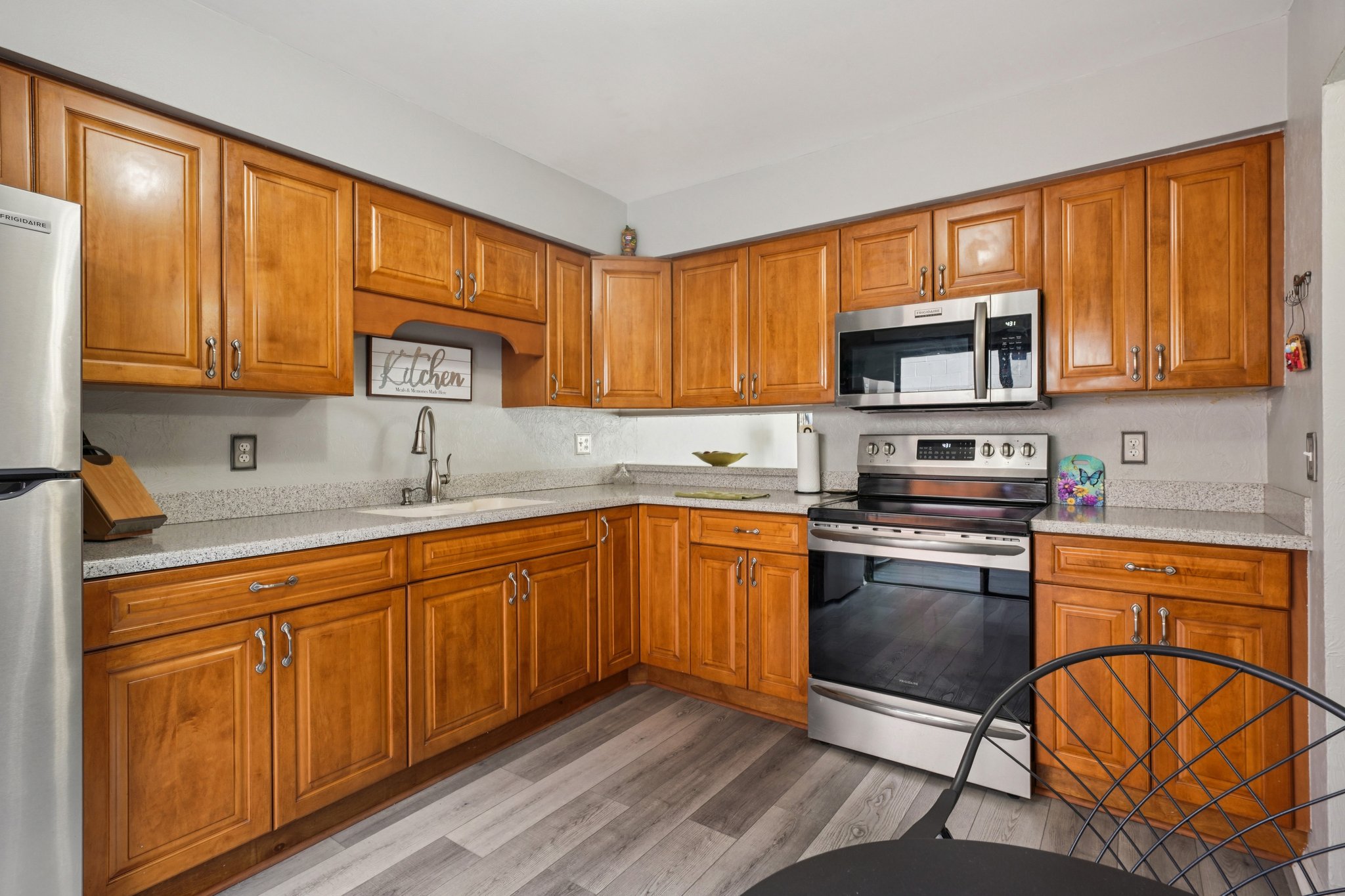 Rosemount Dr-S2003-025.jpg