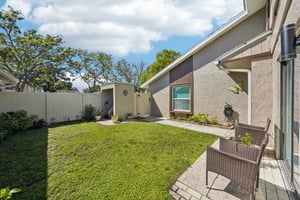 Rosemount Dr-S2003-004.jpg