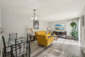 Rosemount Dr-S2003-008.jpg