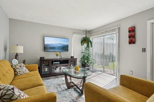 Rosemount Dr-S2003-011.jpg