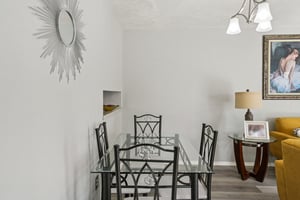 Rosemount Dr-S2003-015.jpg