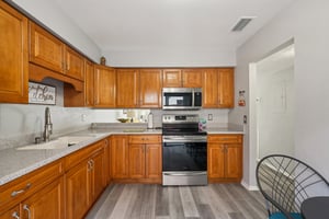 Rosemount Dr-S2003-022.jpg