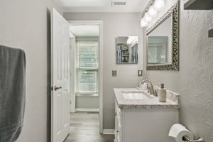 Rosemount Dr-S2003-036.jpg