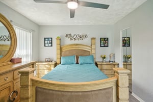 Rosemount Dr-S2003-039.jpg