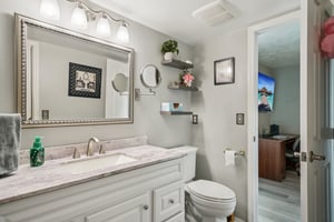 Rosemount Dr-S2003-042.jpg