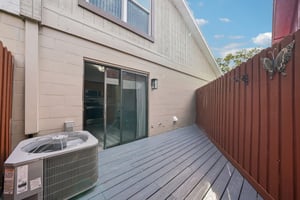 Rosemount Dr-S2003-046.jpg