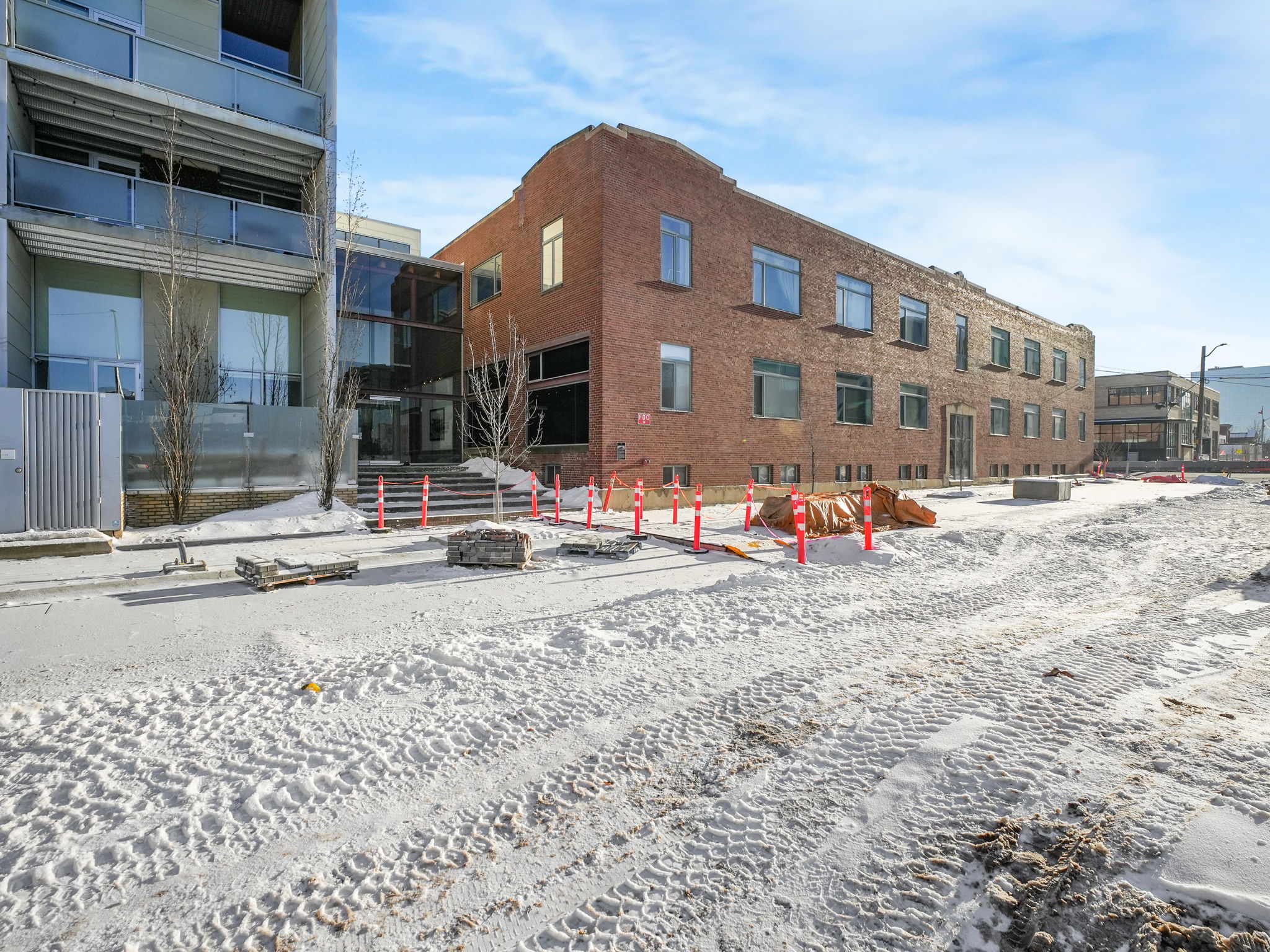 VX - Exterior Image - (3)