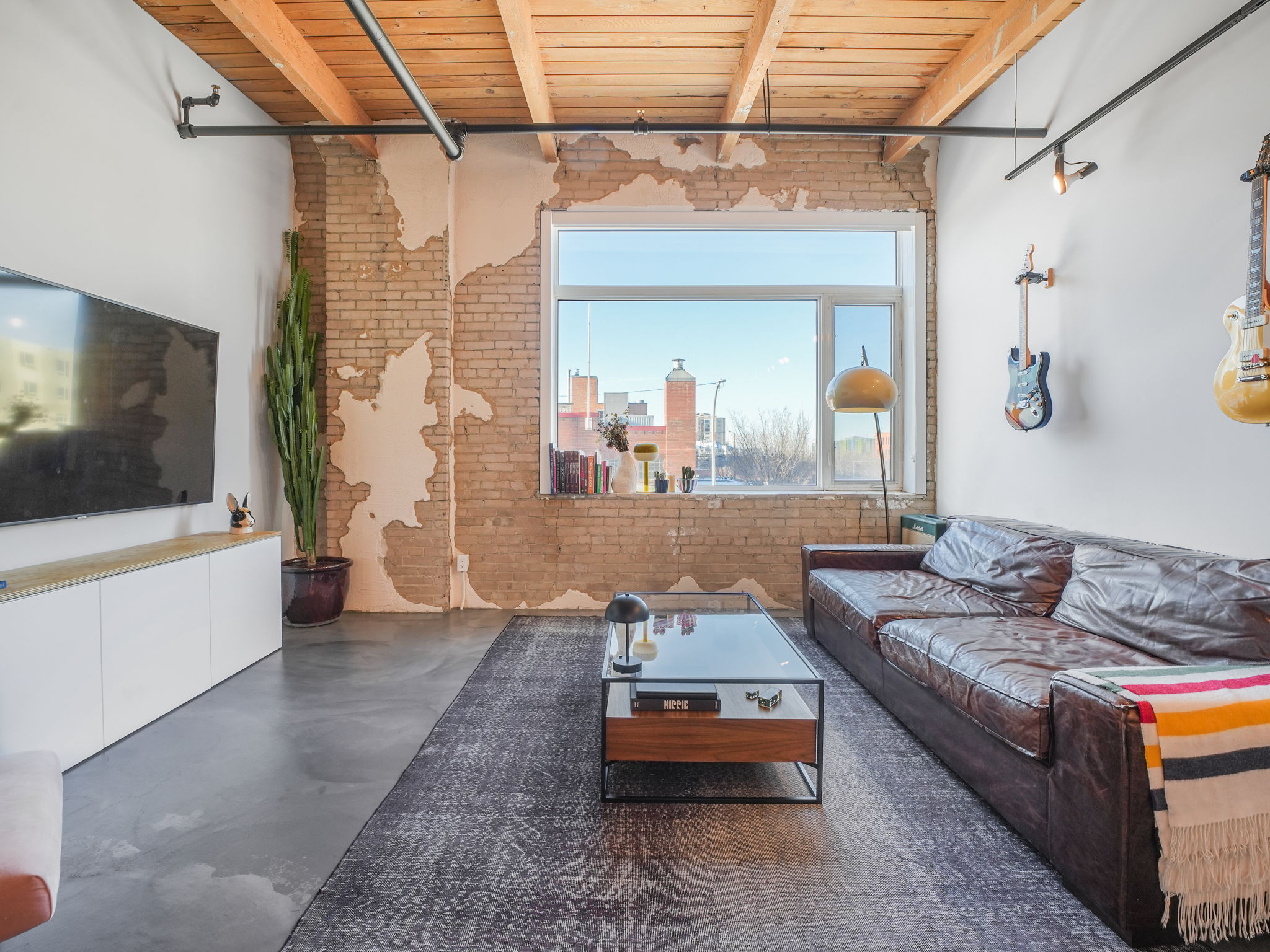 VX - Interior  Image - (12)