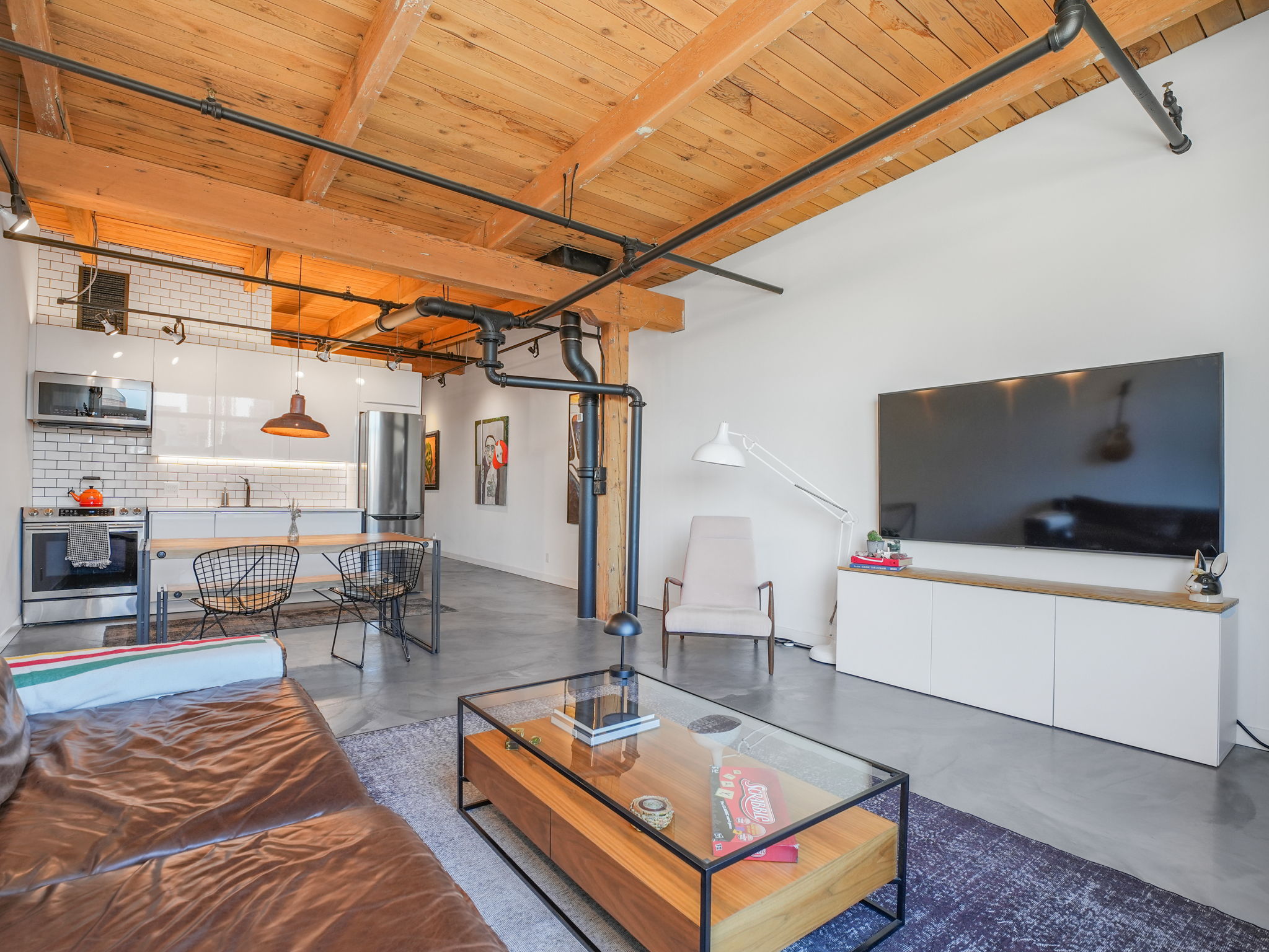 VX - Interior  Image - (13)