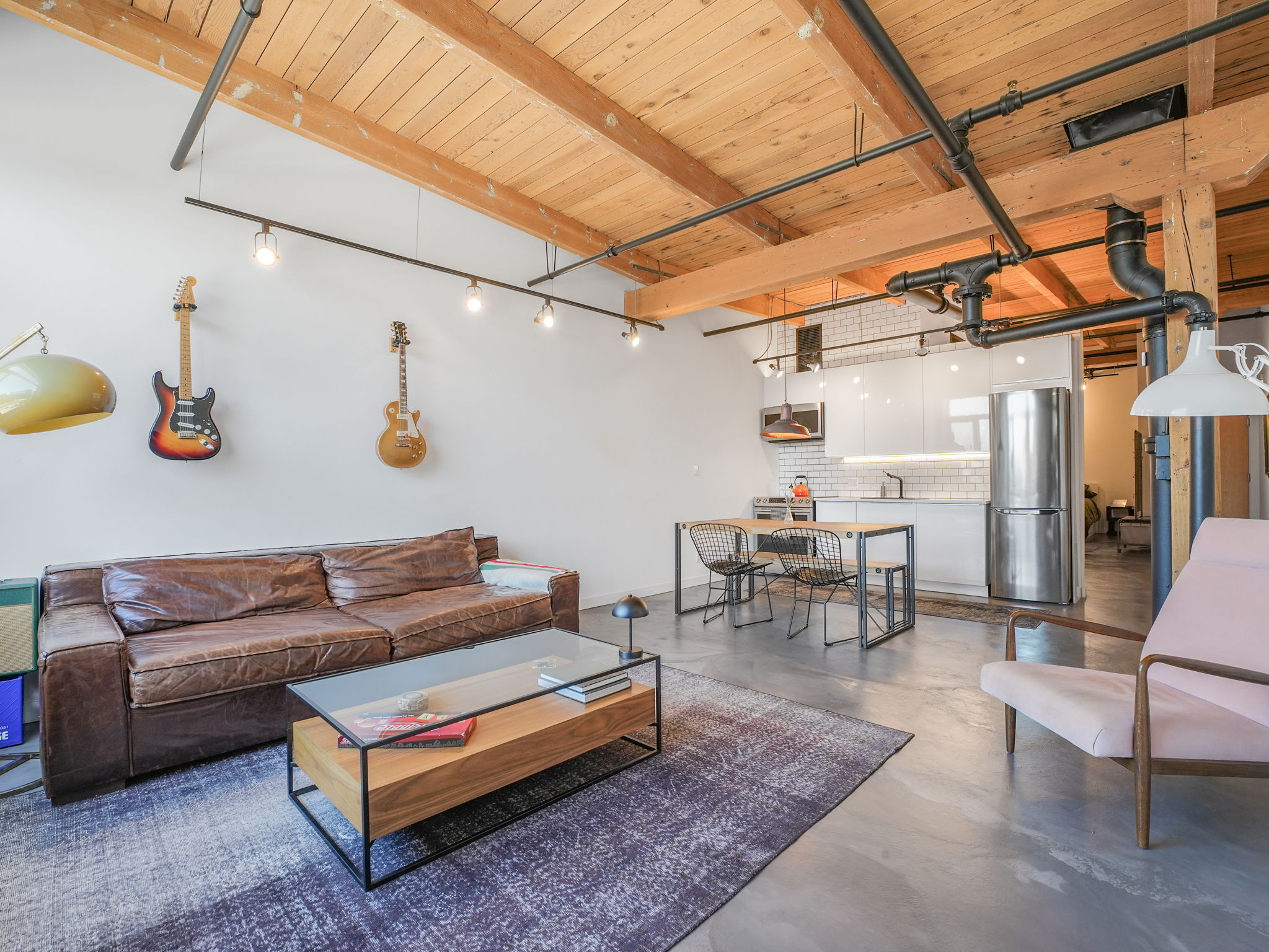 VX - Interior  Image - (14)