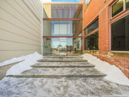 VX - Exterior Image - (2)