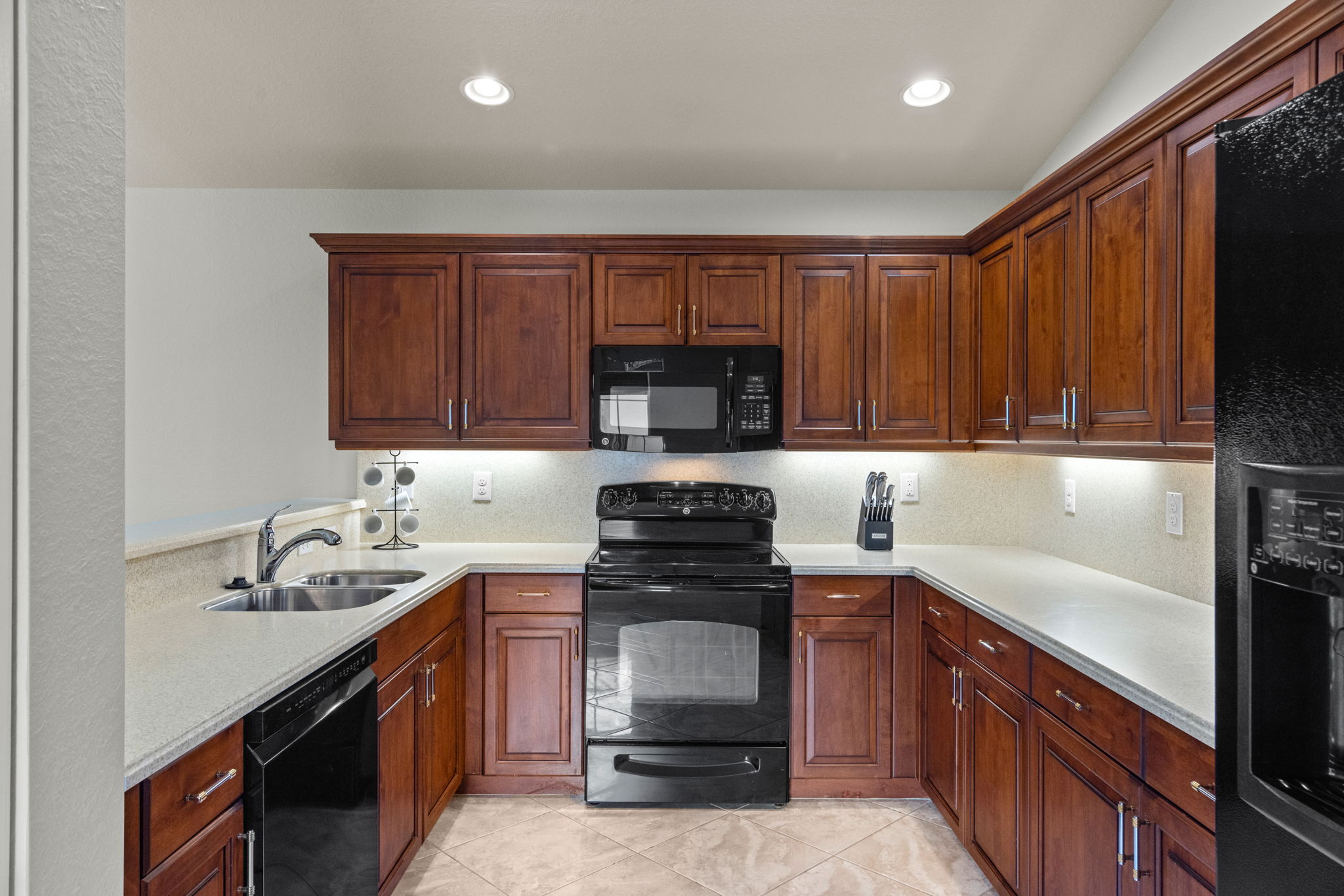 Kitchen 1 of 3