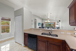 Kitchen 3 of 3