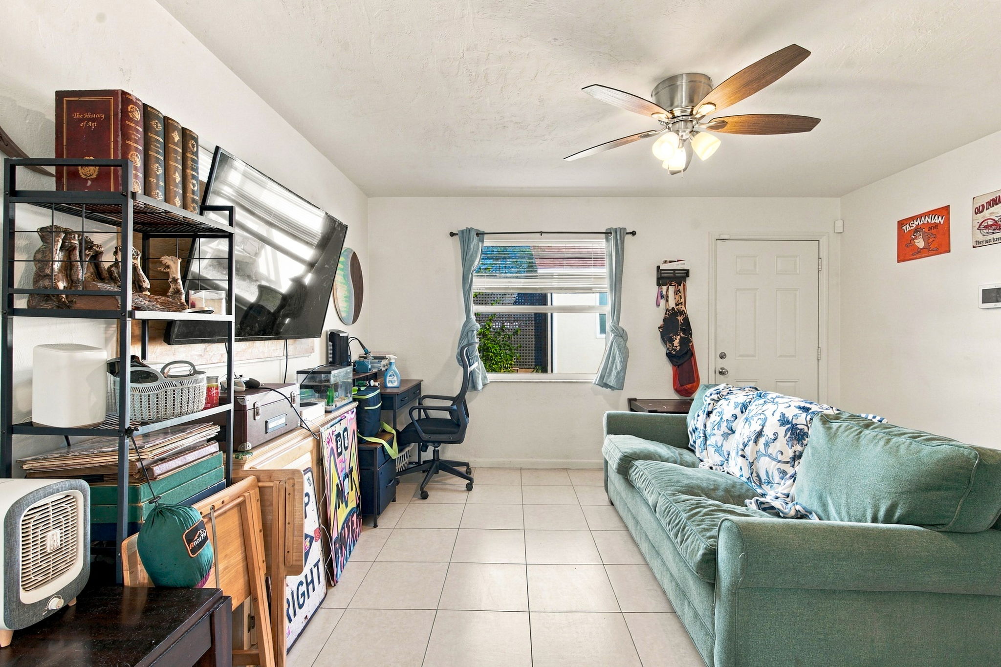  Photo 12