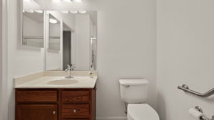  Photo 40
