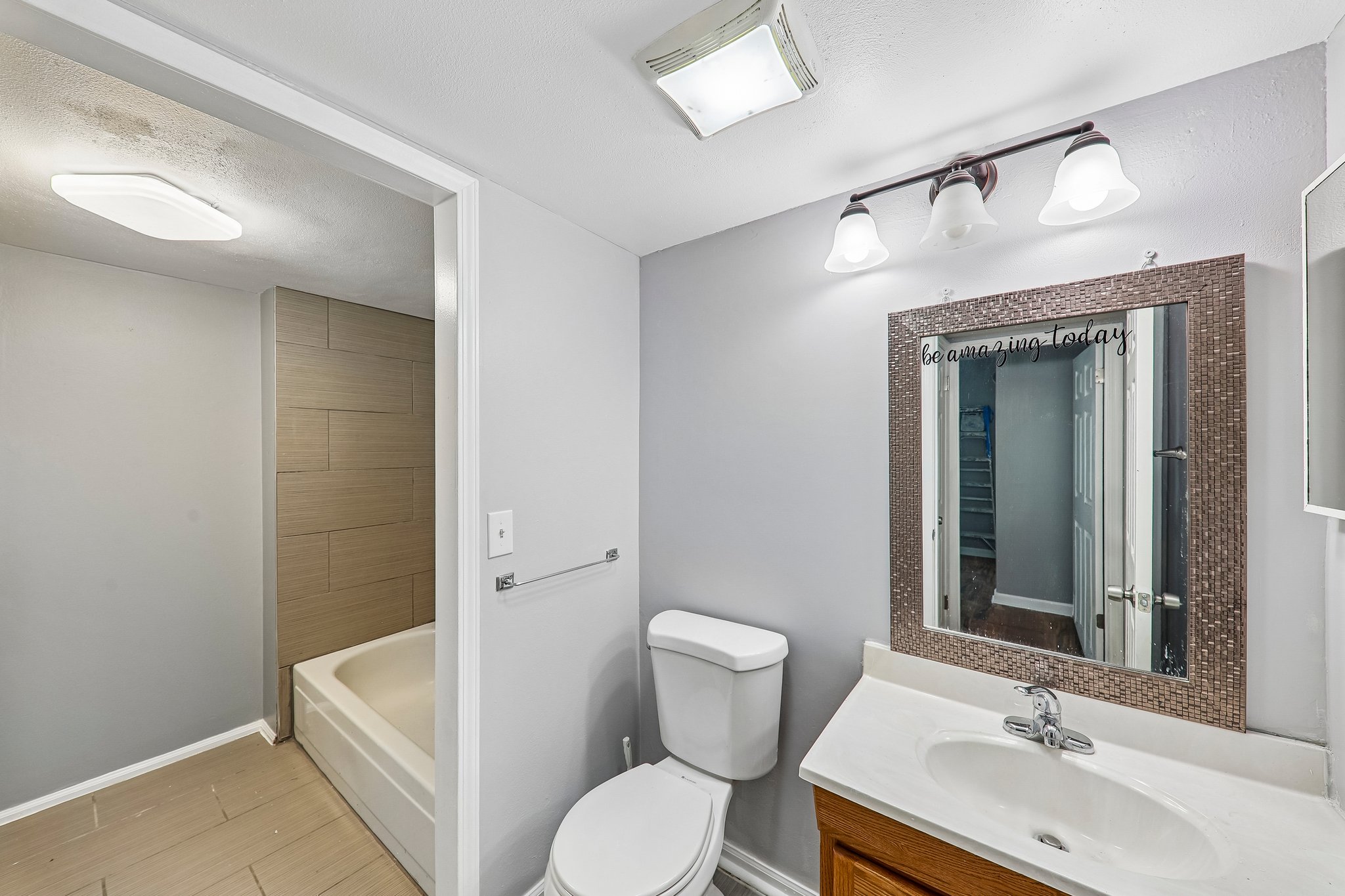 1031 Tavistock Cir-S2506-015.jpg