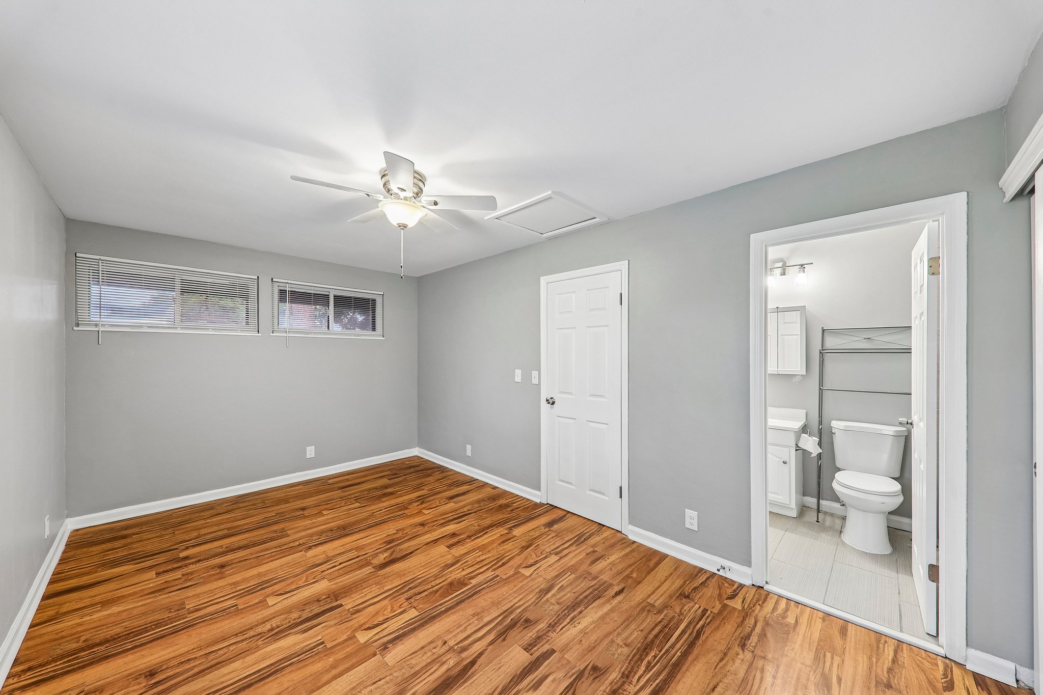 1031 Tavistock Cir-S2506-020.jpg
