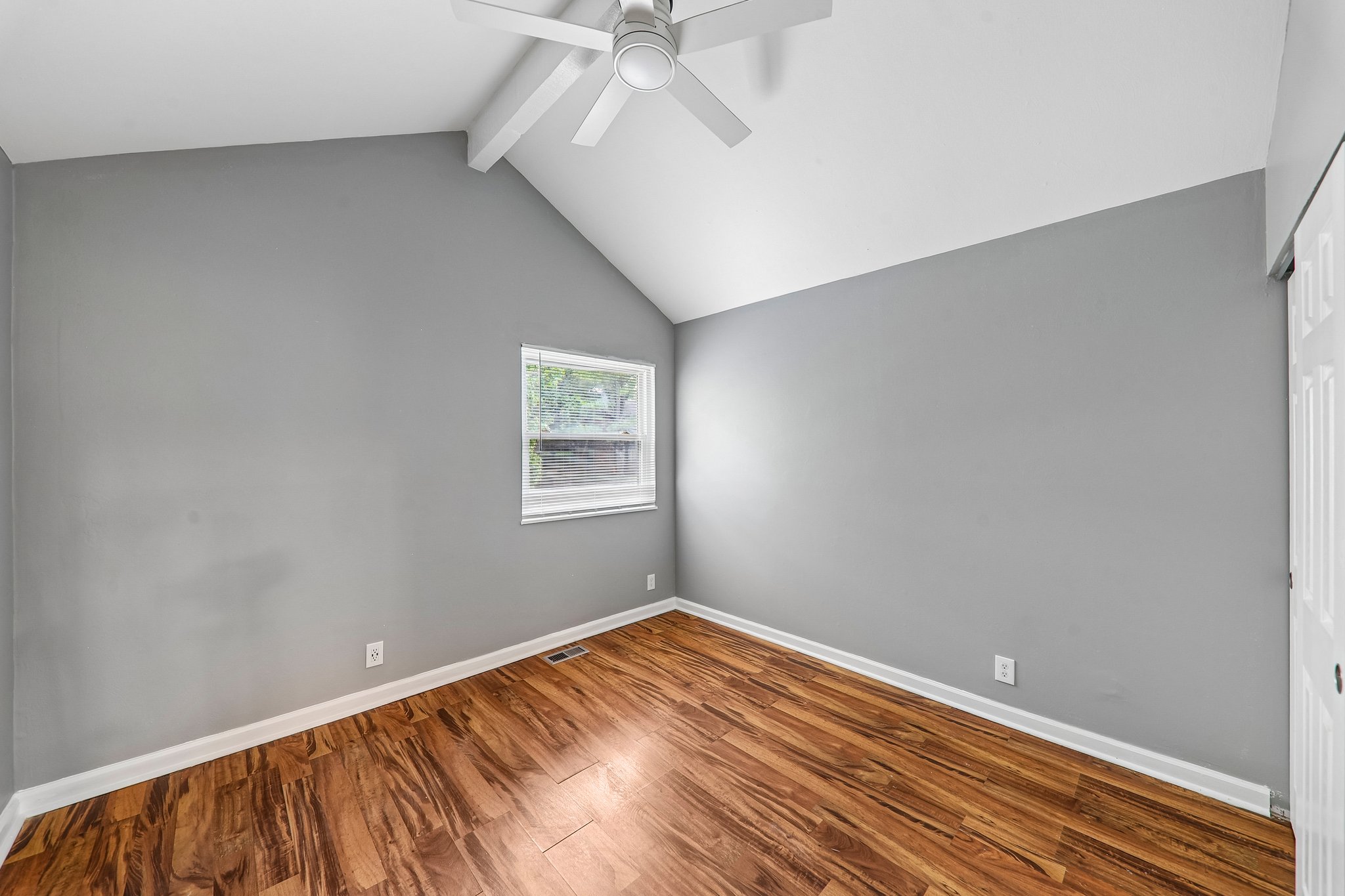 1031 Tavistock Cir-S2506-022.jpg