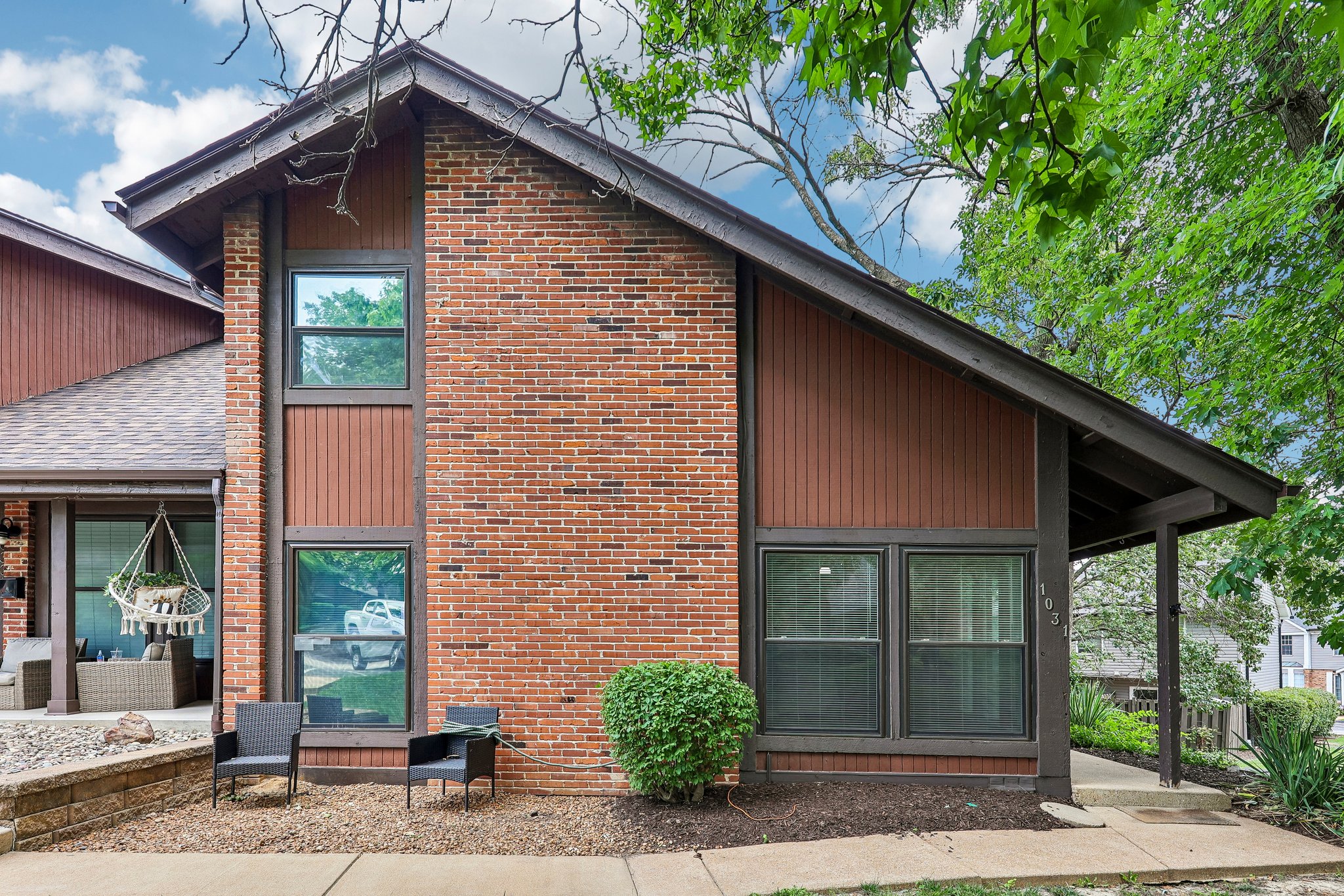 1031 Tavistock Cir-S2506-025.jpg