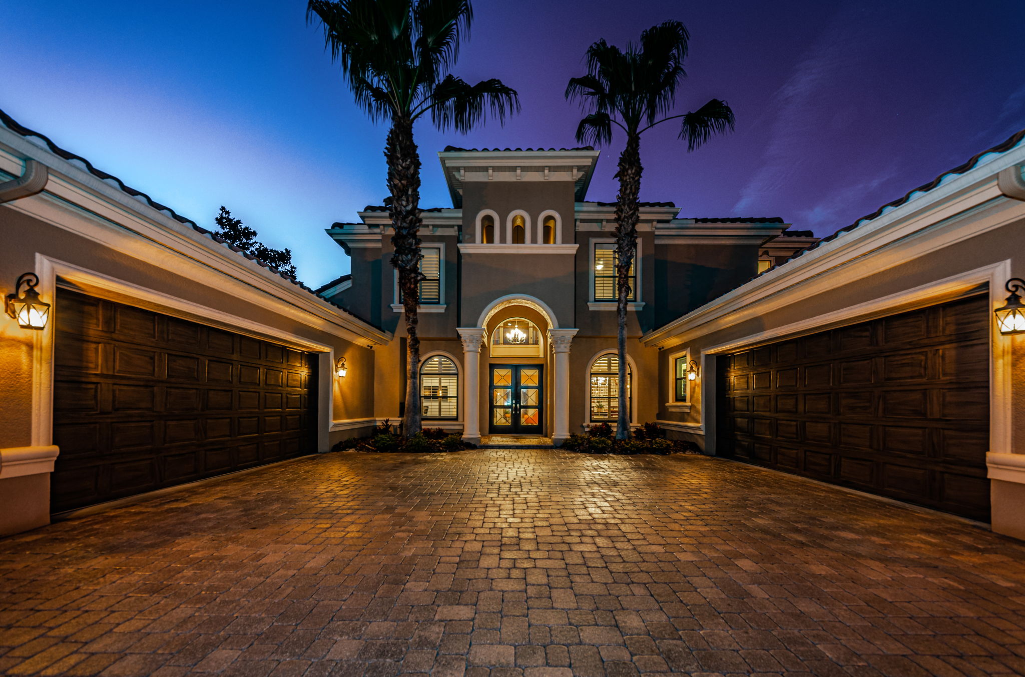 Front Exterior8